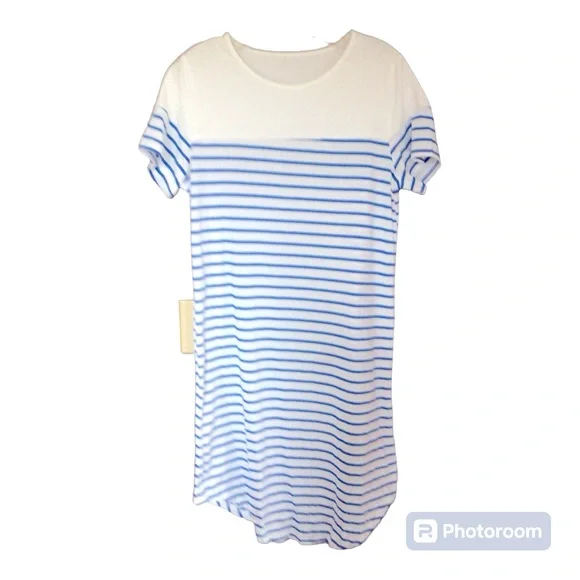 ‼️MOVING‼️ NEW Striped Tee Dress Sz. 8/10 Blue & White. Shirt tail hem - Picture 3 of 11